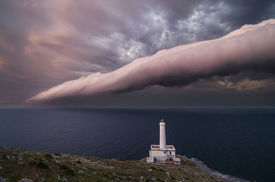 Roll Cloud a Capo d'Otranto: lo scatto sul National Geographic
